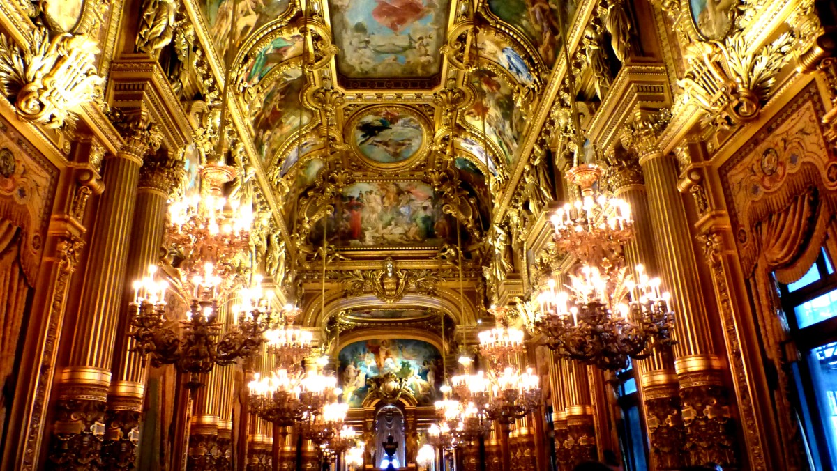 The ceiling of the Grand Hall.