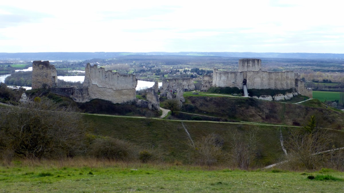  Looking down on Château Gaillard.