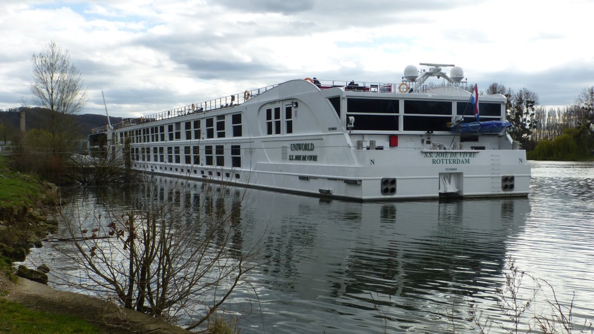 The S.S. Joie De Vivre docked at Château Gaillard.