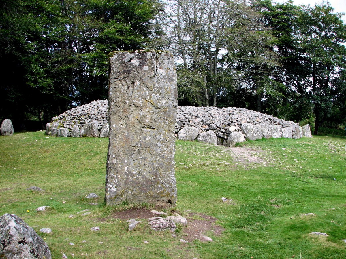 This stone is quite representative of how the stones originally looked.