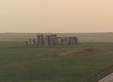 Stonehenge at max zoom (1988).