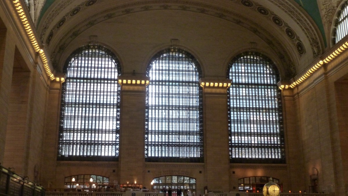 The windows and barrel ceiling of Grand Central Station.