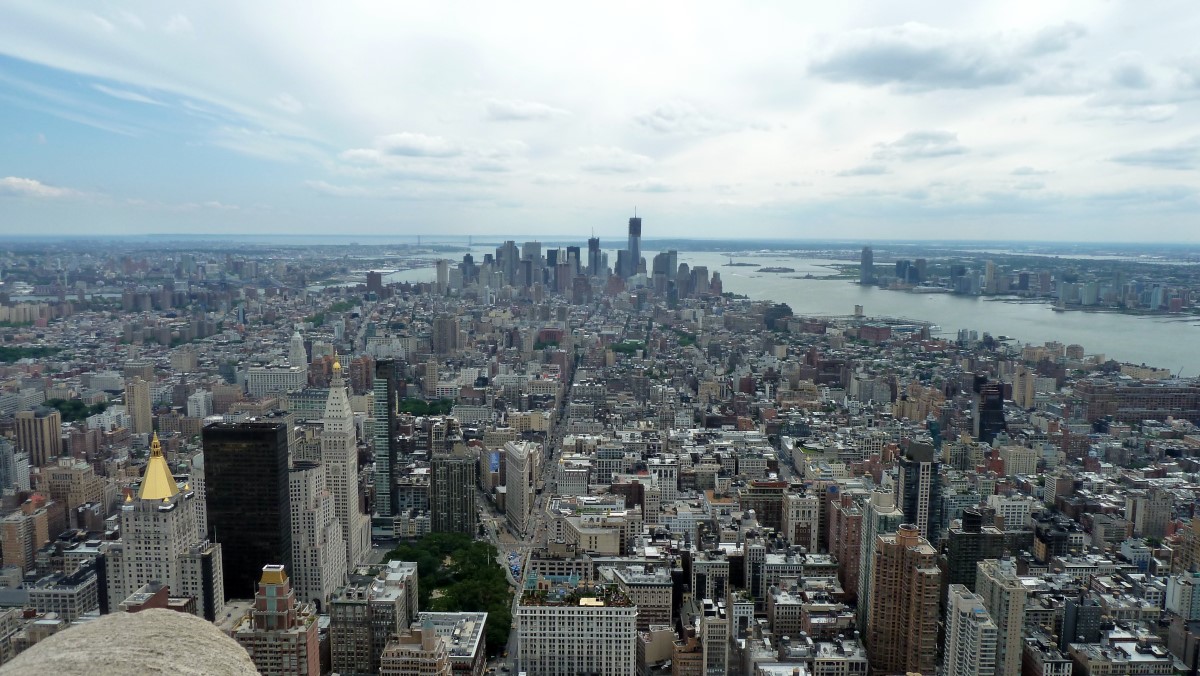 Looking south to Lower Manhattan from the 86<sup>th</sup> floor observation deck of the Empire State Building.