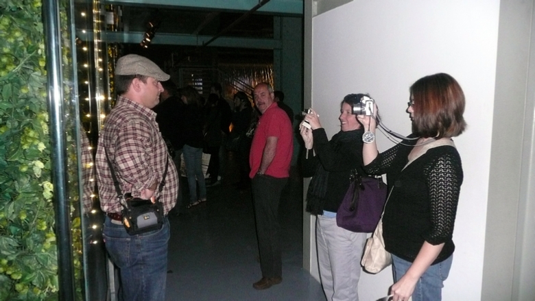 On the Guiness Tour, it’s Missy, Amy & “Shamrock” Steve... And who is that in the background? Why, it’s Barry Austin, himself!