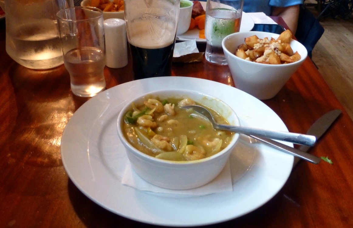 Prawn Curry, garlic potatoes and Guinness...Yum yum!