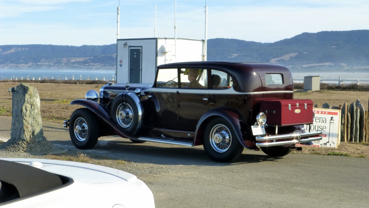 We came across this old Bently circa 1935. Later we would find ourselves behind it in the stretch of cliff side road along the ocean. Then we would cuss its slowness.