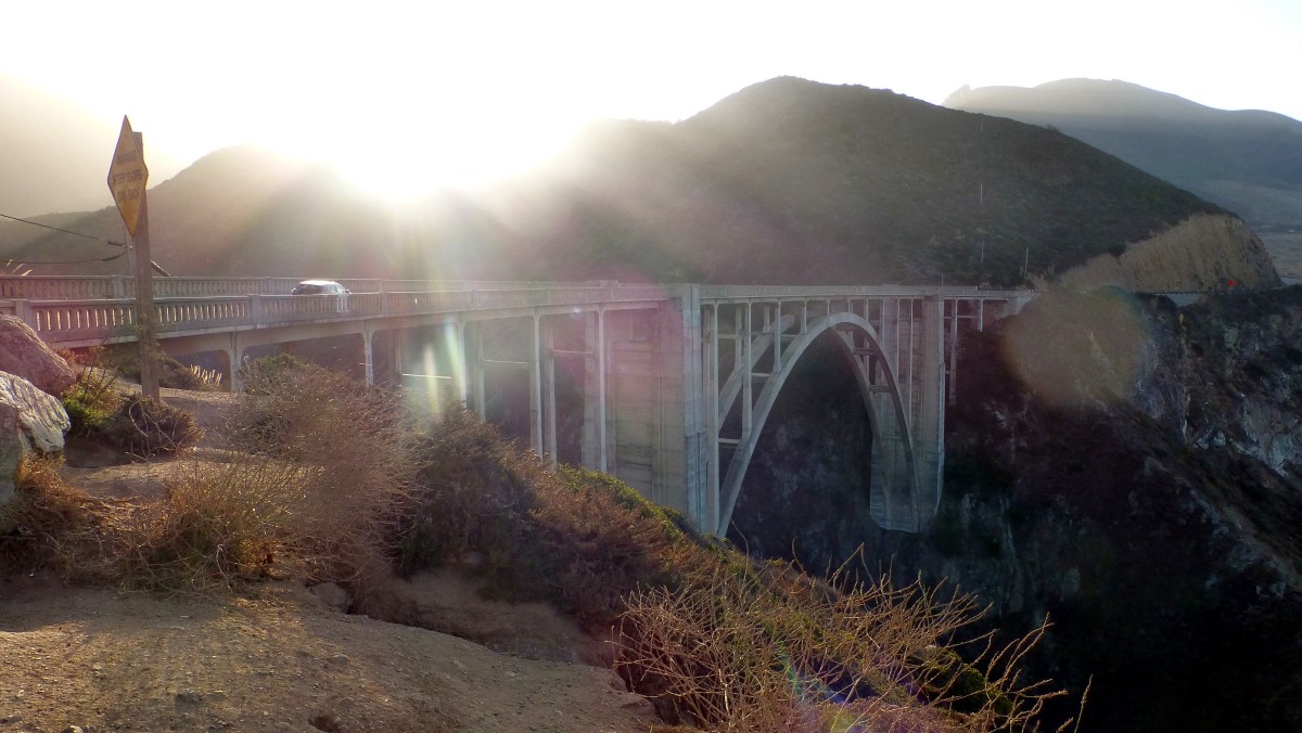 Climbing from 200’ to 400’, we crossed the Bixby Creek Bridge. (Sorry about the sun glare.)