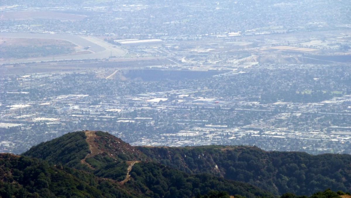 Yep, I told ya LA was down there in the haze.