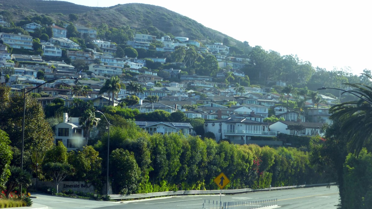 More houses on the hillside reminiscent of Italy.