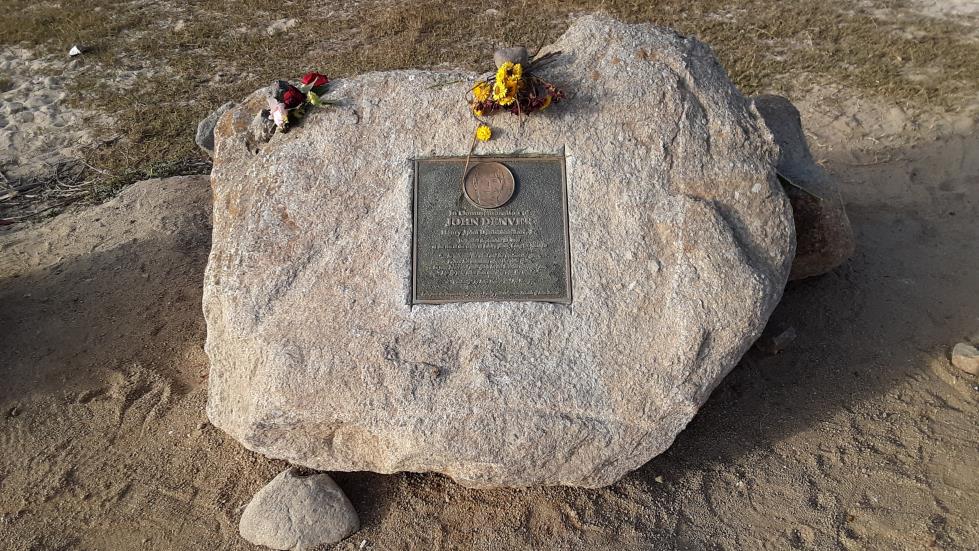 I stumbled on this monument to John Denver along Monterey Bay. With his tragic death I lost one of the greatest musical artists of my early years.