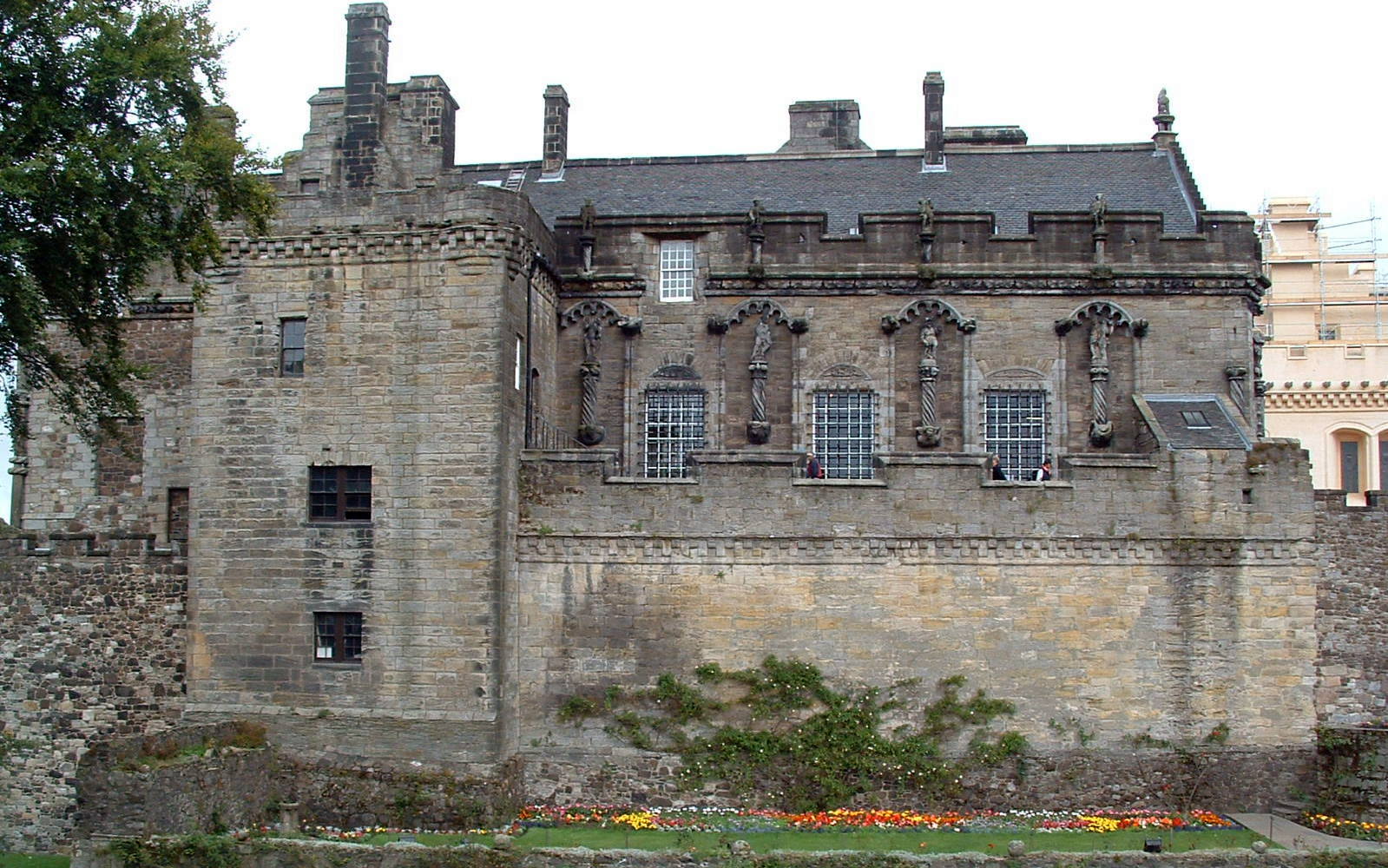 The Royal Palace from Queen Anne's Garden. (2003)