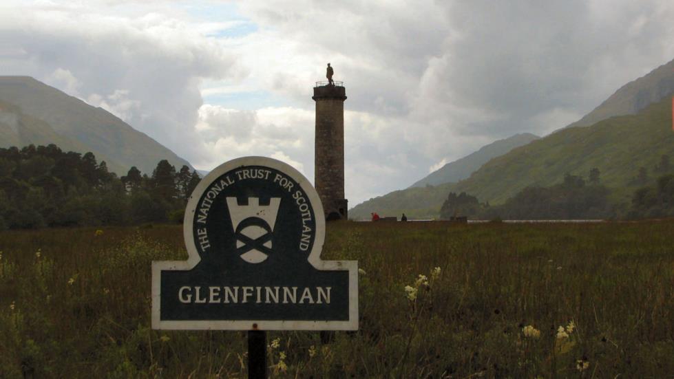 The Glenfinnan Memorial on the banks of Loch Shiel.