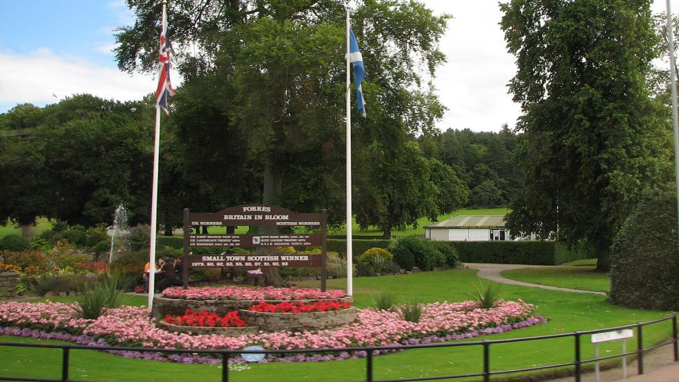 If I have not mentioned it to this point, Scotland is a beautiful country. This is in part due to the competition between towns and villages. Here, the former royal burgh of Forres was a winner in the Small Town category.