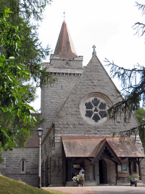 Nearby is Crathie Kirk, the chosen church where the Queen worships when in residence at Balmoral Castle. (A small service was held her on her death.)