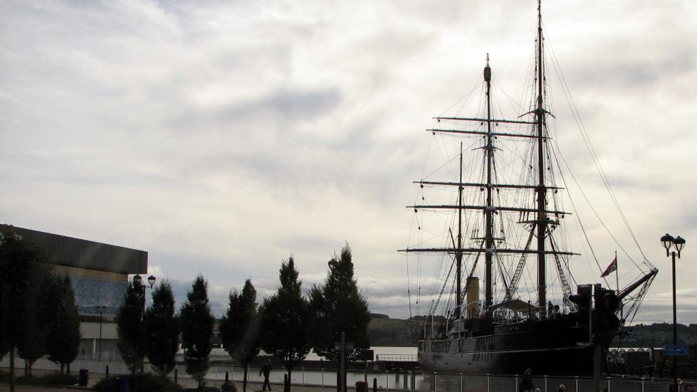 The RRS Discovery is a barque rigged ship originally built in 1901 in Dundee for Antarctic research.