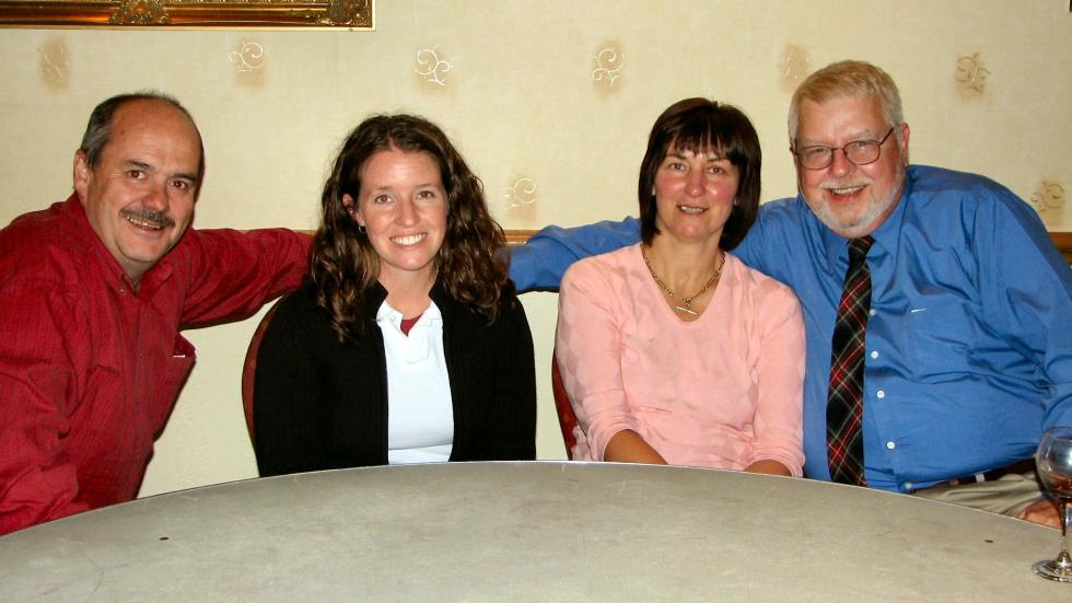 Barry, Amy, Barry's wife, Caroline and moi.