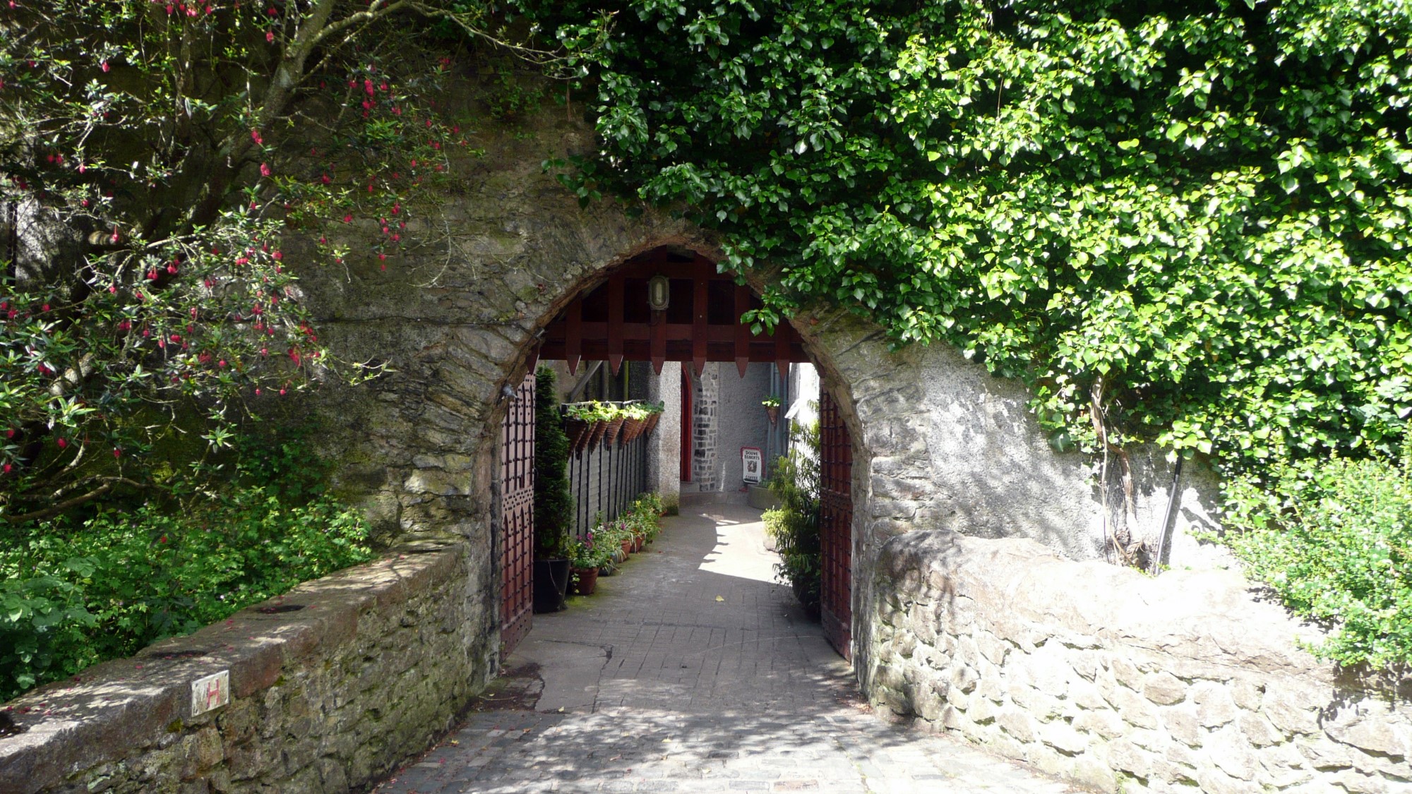 The castle gate with its portcullis.