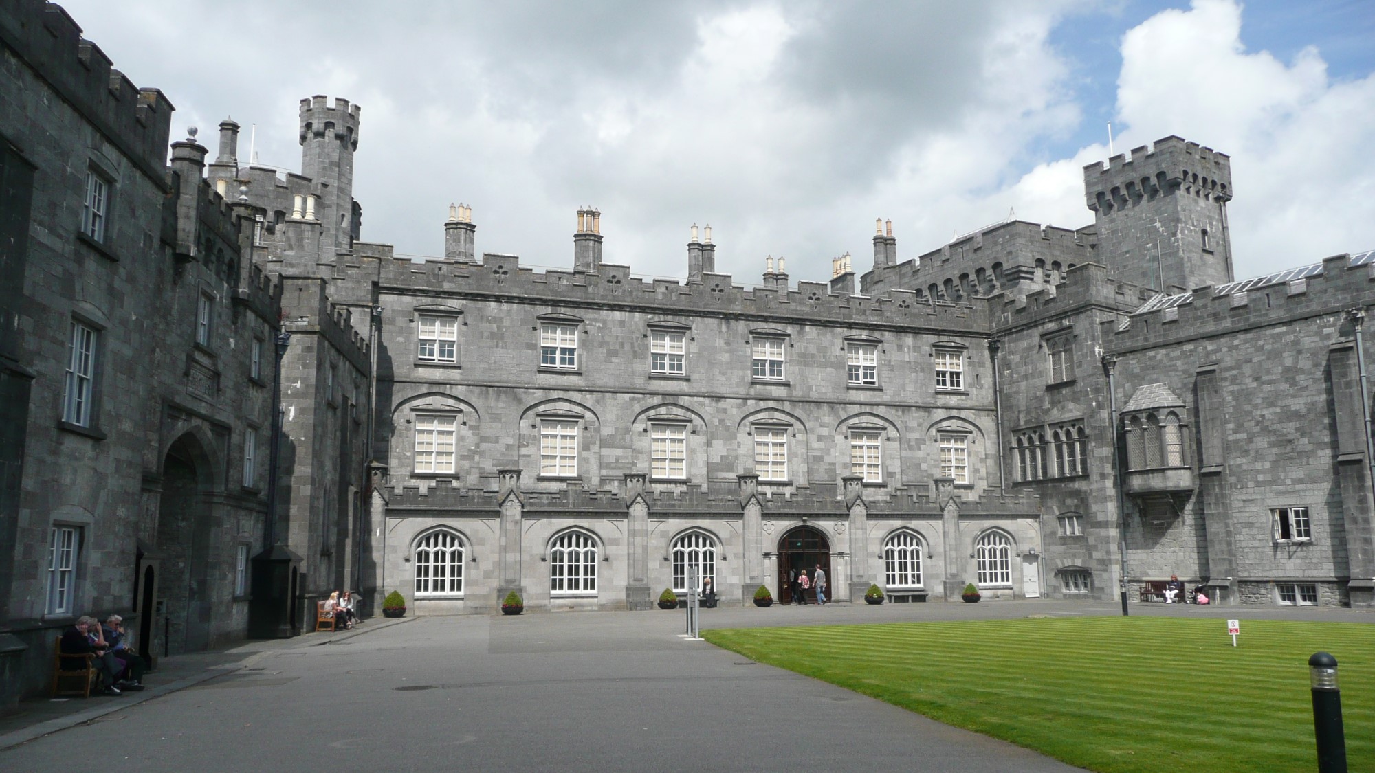 Looking across the Bailey of Killkenny Castle.