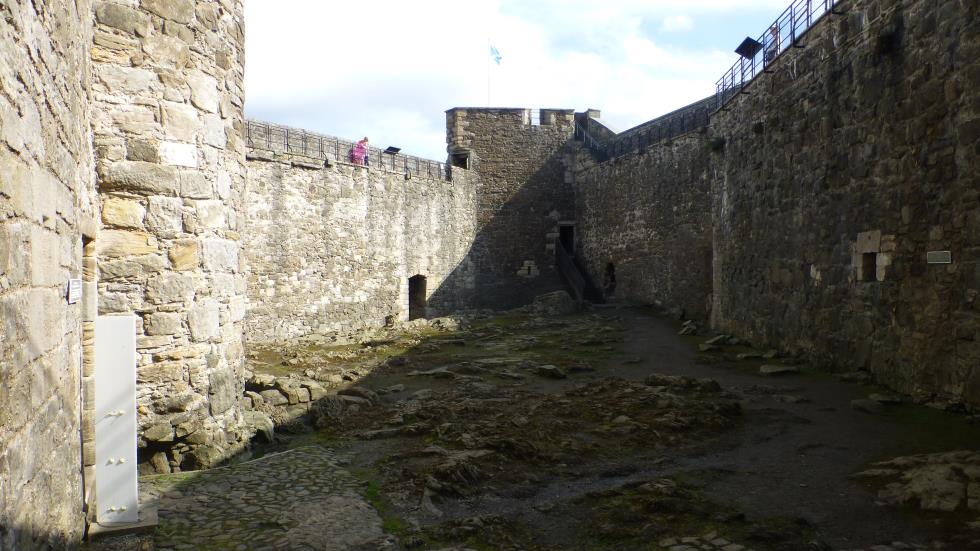 Looking toward the Stern Tower from the Bailey.