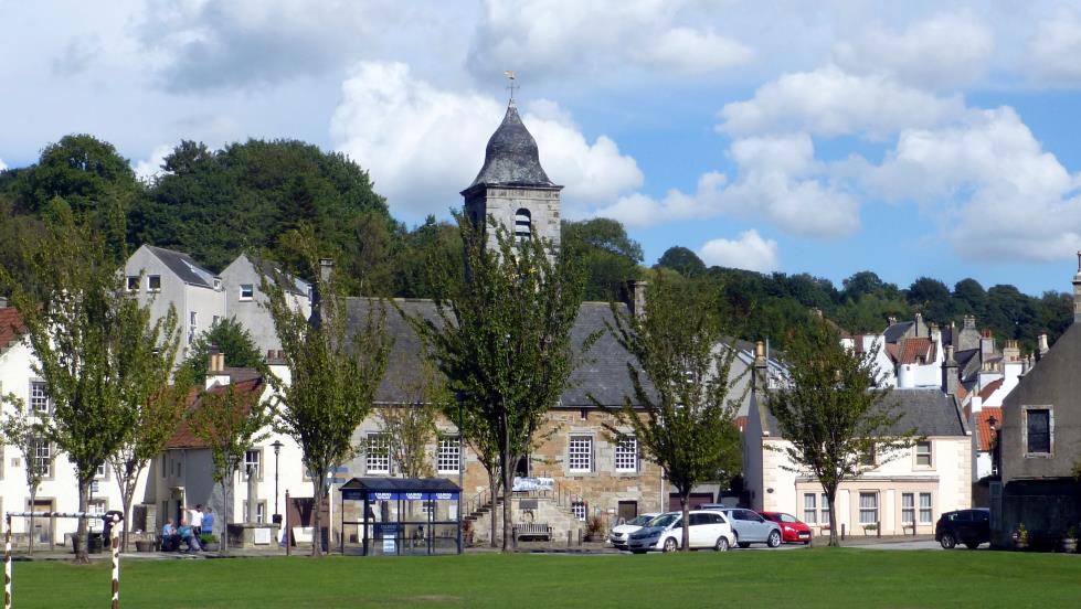 The Town House is the building with the large clock tower (unfortunately obscured by my inept photography).