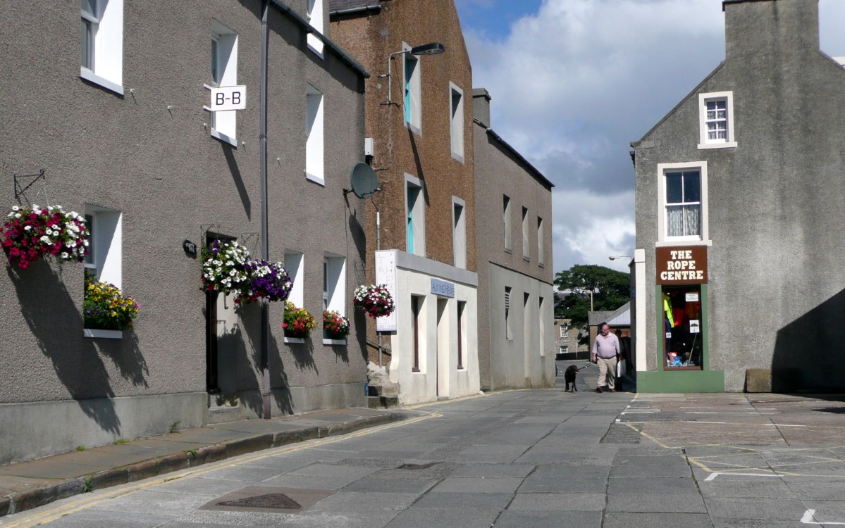 The narrow streets of Stromness