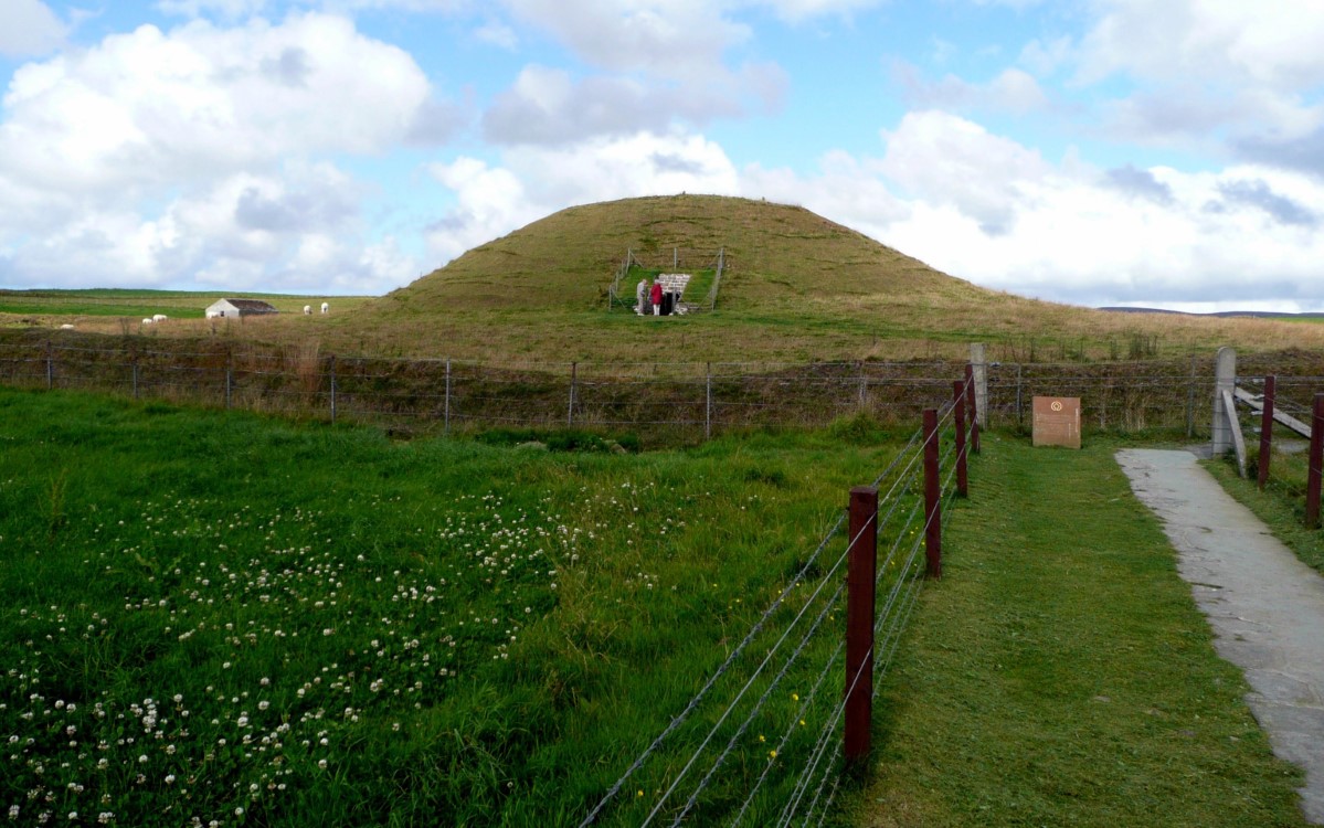 The Neolithic Burial Mound - Maeshowe