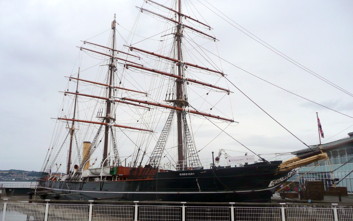 Passing through Dundee, we encountered the RRS Discovery, enlisted in the exploration of Antarctica in 1902.