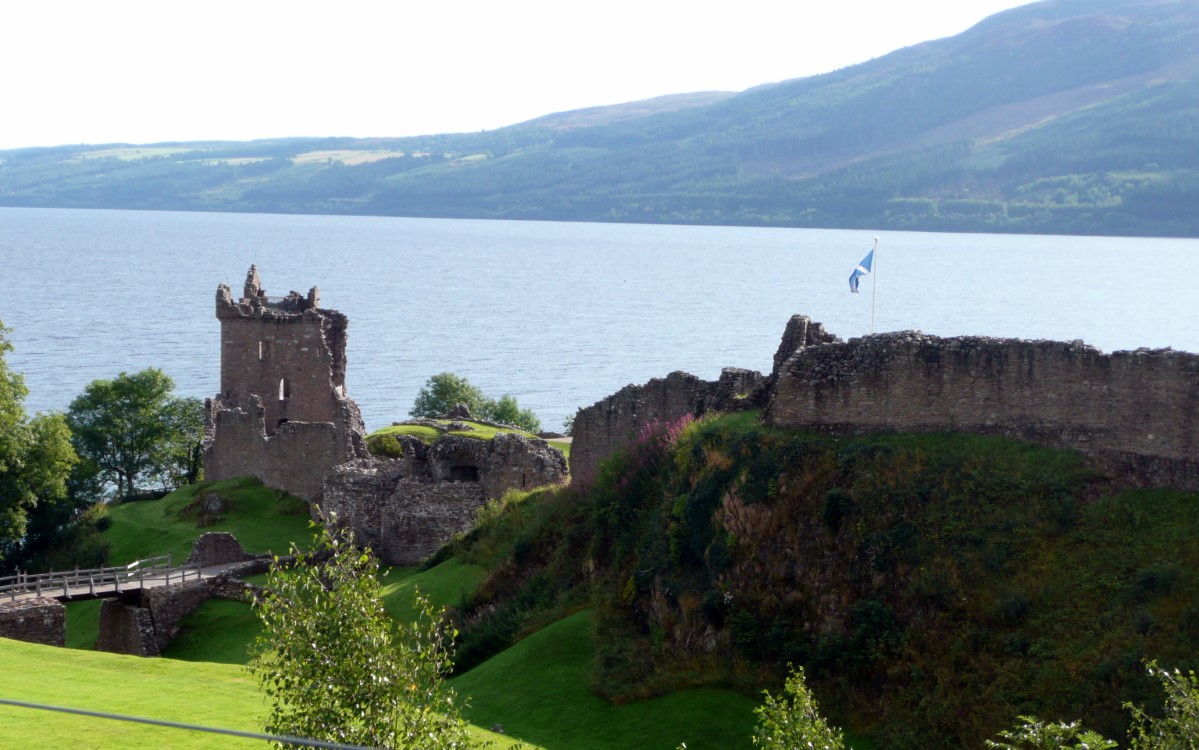 Urquhart Castle upon Loch Ness