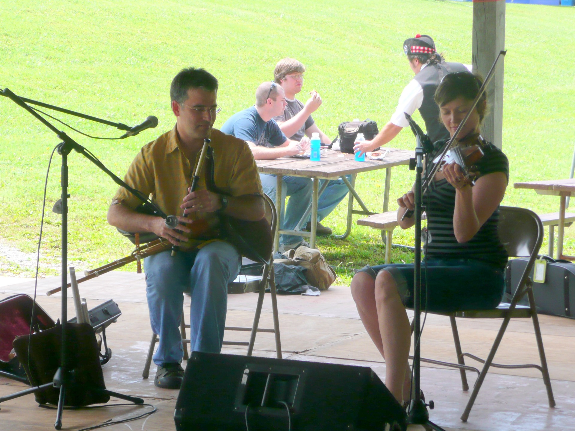 Skip Cleavinger and Shetland fiddler, Lynda